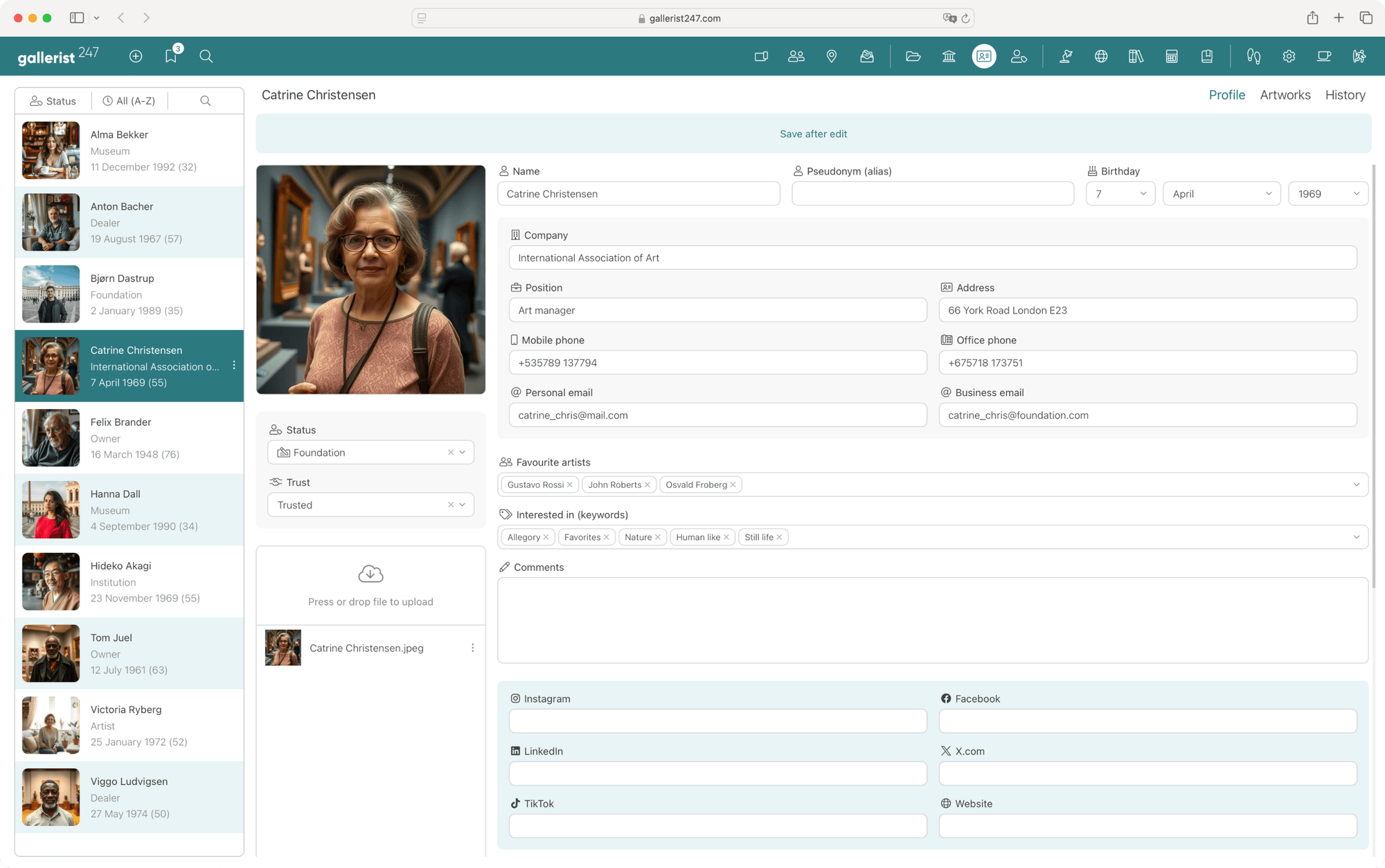 gallerist247 - contact